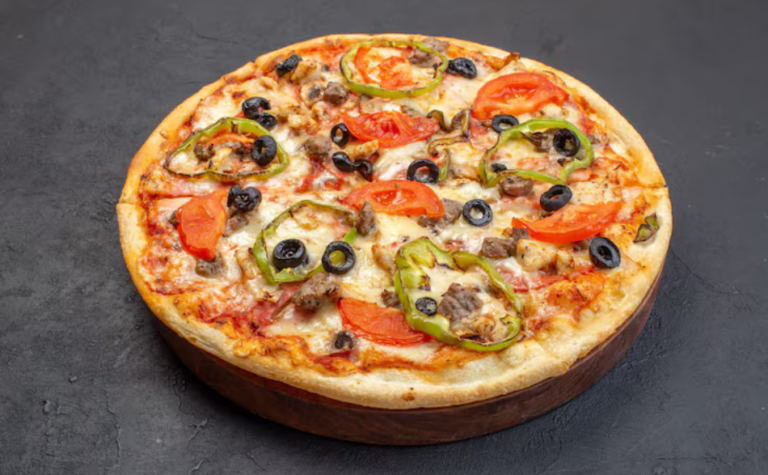 how many calories in a slice of pizza